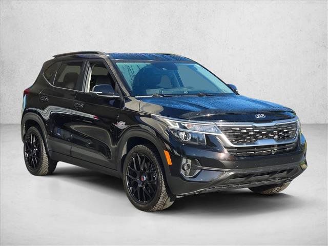 Used 2021 Kia Seltos S AWD/4WD image 3