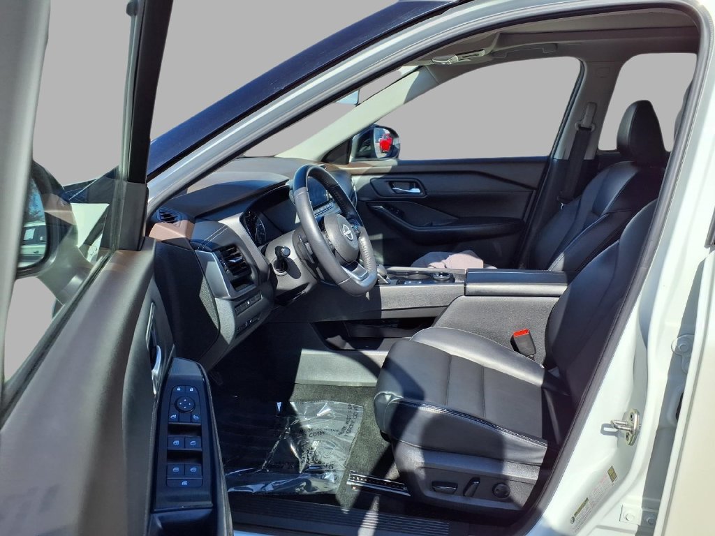 Used 2023 Nissan Rogue SV w/ SV Premium B Package AWD/4WD image 20