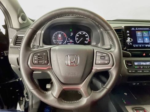 Used 2024 Honda Ridgeline Sport image 12