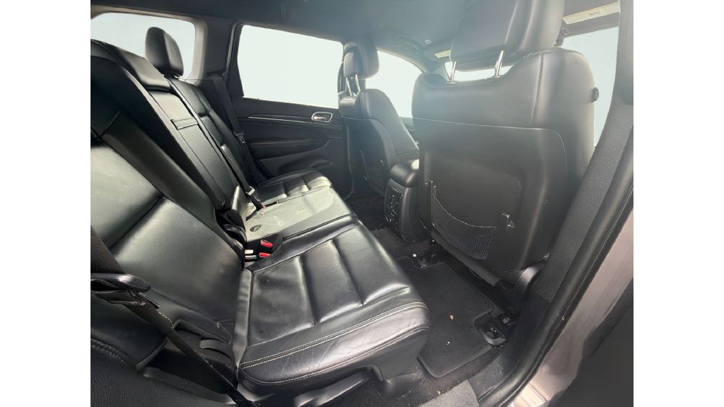 Used 2018 Jeep Grand Cherokee Limited AWD/4WD image 11
