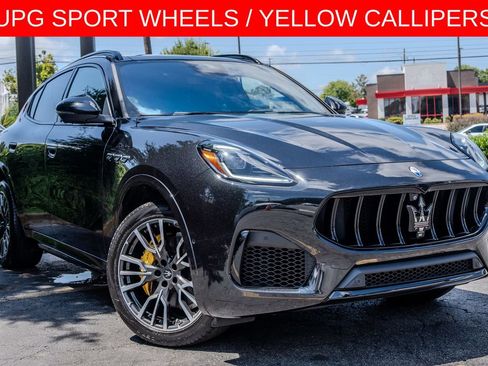 Used 2023 Maserati Grecale Modena AWD/4WD image 3