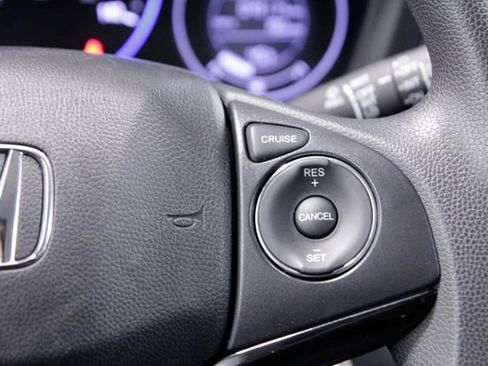 Certified 2022 Honda HR-V LX image 28