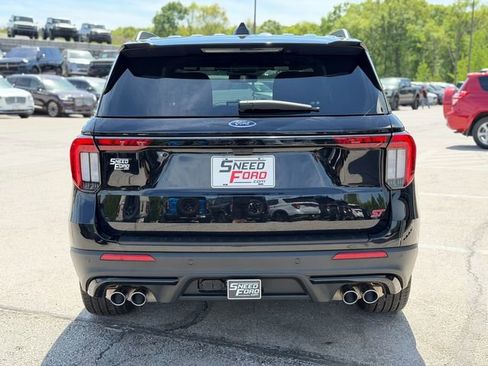 Used 2025 Ford Explorer ST w/ Sun And Sound Package AWD/4WD image 6