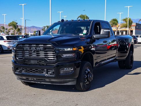 New 2026 RAM 3500 Big Horn AWD/4WD image 8