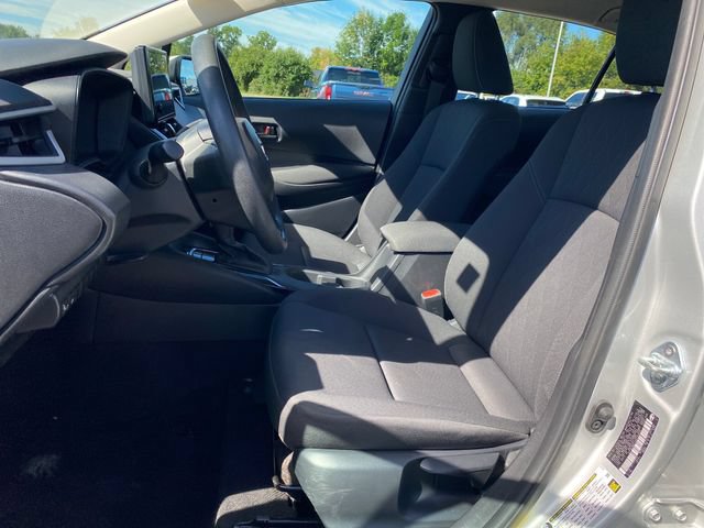 Used 2025 Toyota Corolla LE FWD image 14