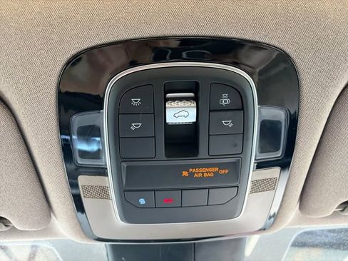 Used 2021 Hyundai Santa Fe Limited image 12