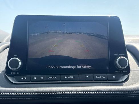 Certified 2025 Nissan Rogue SV FWD image 44