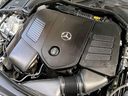 Used 2024 Mercedes-Benz C 300 Sedan image 33
