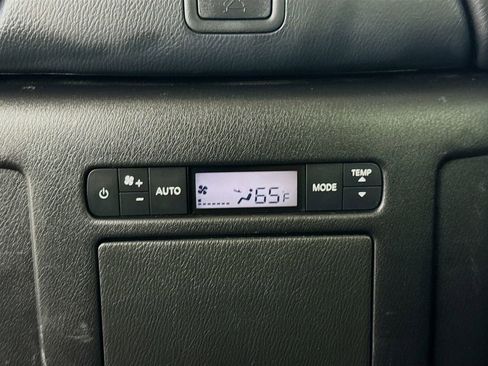 Used 2024 Nissan Armada SV RWD image 31