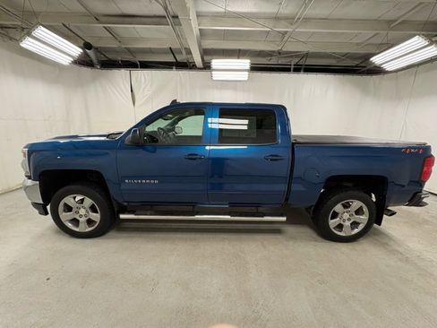 Used 2018 Chevrolet Silverado 1500 LT w/ All Star Edition image 9