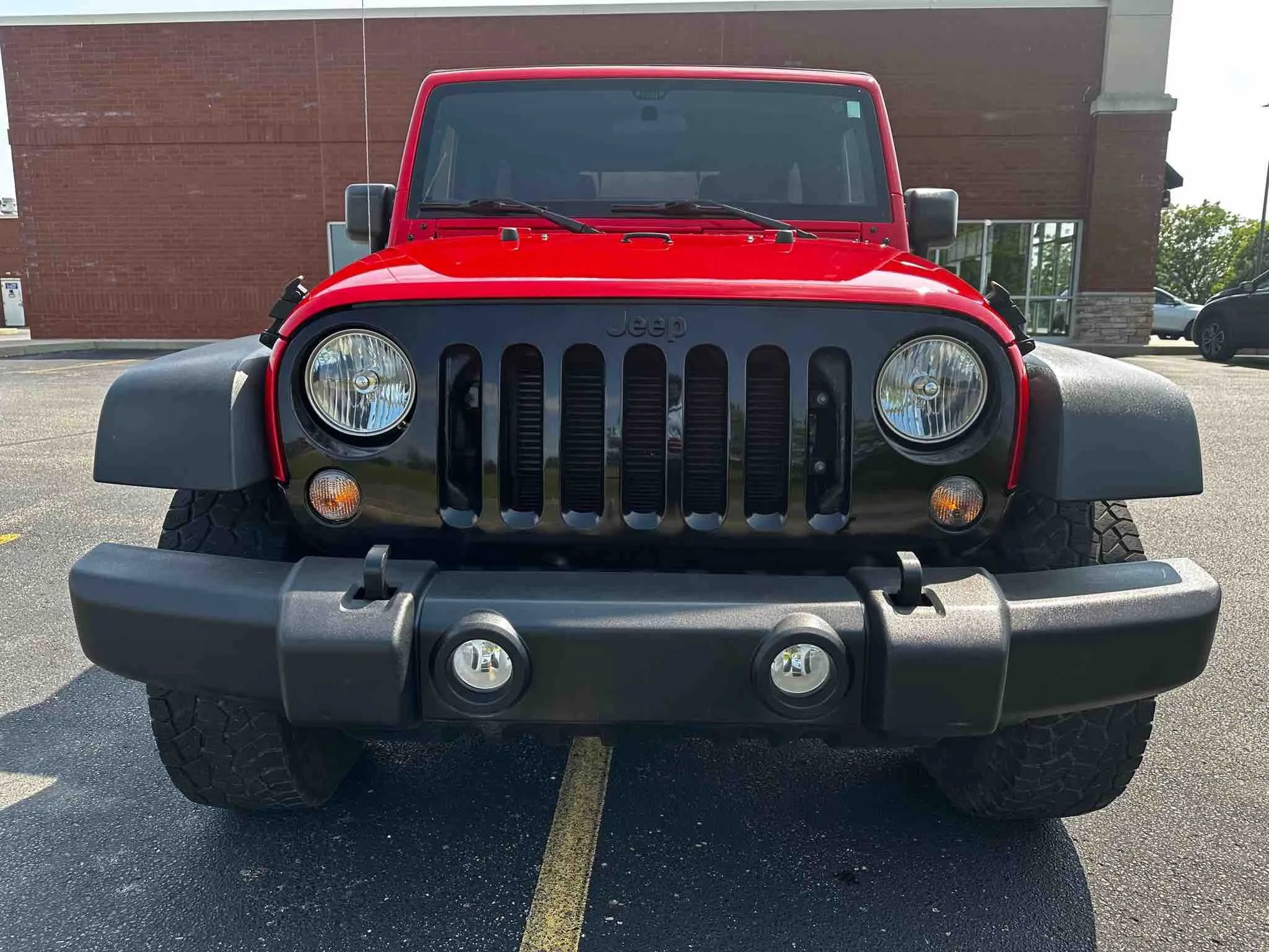 Used 2017 Jeep Wrangler Unlimited Sport AWD/4WD image 3