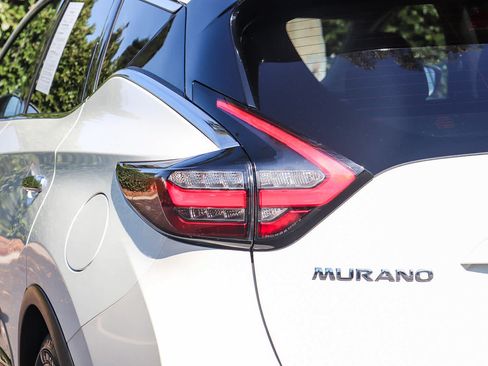 Used 2019 Nissan Murano SL w/ SL Technology Package FWD image 9