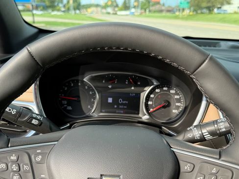 Certified 2023 Chevrolet Equinox Premier AWD/4WD image 23