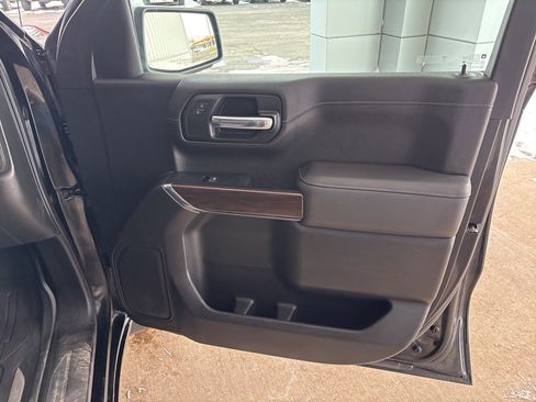 Used 2019 GMC Sierra 1500 SLT image 29