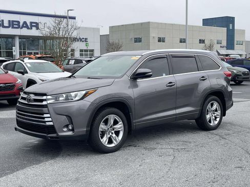 Used 2019 Toyota Highlander Limited image 27