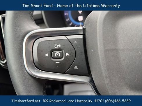 Used 2023 Volvo XC40 B5 Plus w/ Protection Package Premier image 15