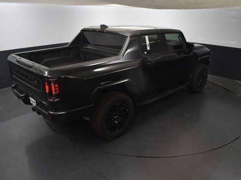 New 2025 GMC Hummer EV 2X w/ LPO, Dark Essentials Package image 38