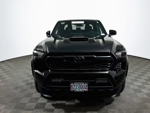 Certified 2025 Toyota Tacoma TRD Sport AWD/4WD image 2
