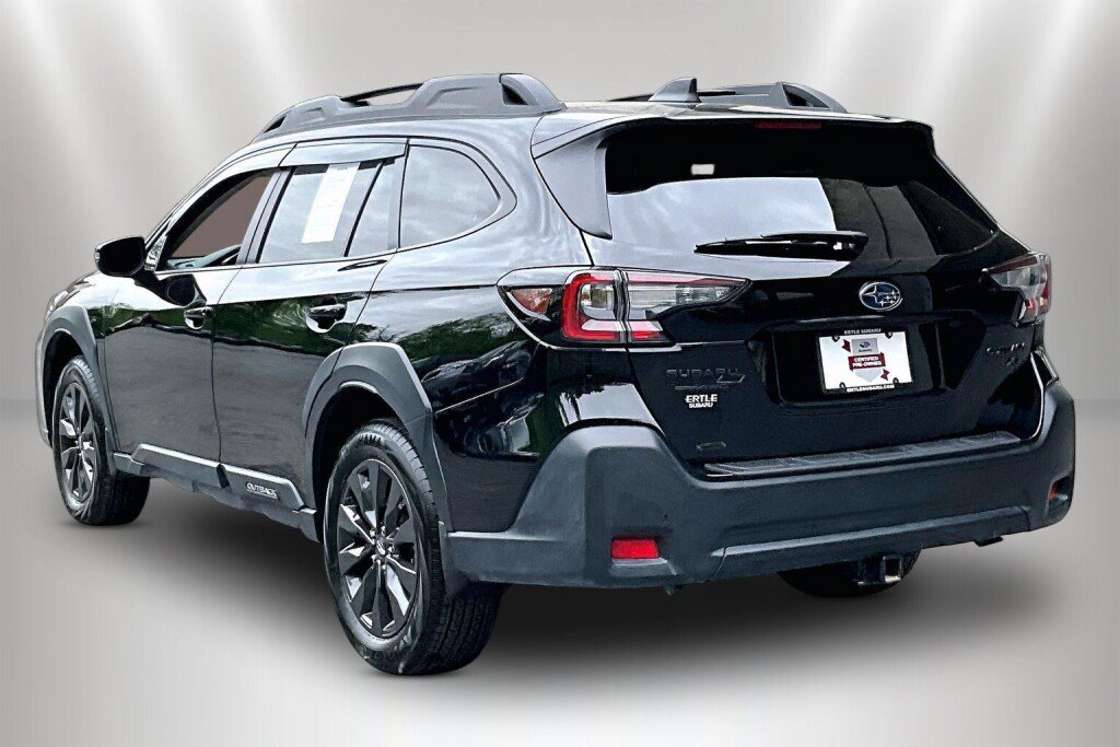 Used 2025 Subaru Outback Onyx Edition XT AWD/4WD image 4