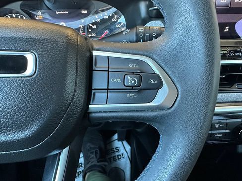 Certified 2022 Jeep Compass Latitude AWD/4WD image 4