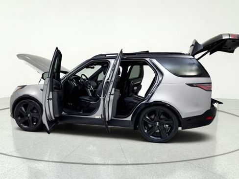 Used 2023 Land Rover Discovery S R-Dynamic AWD/4WD image 15