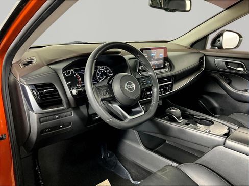 Used 2021 Nissan Rogue SL FWD image 17