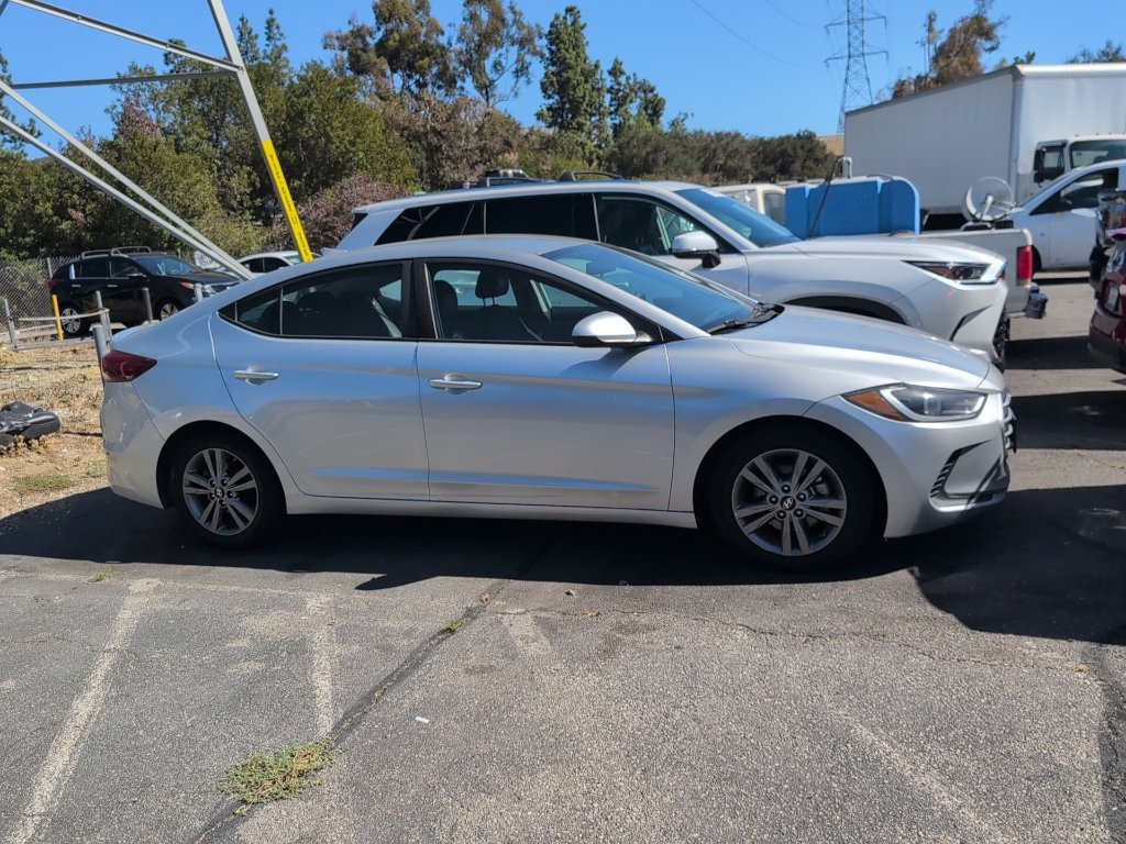 Used 2018 Hyundai Elantra SEL FWD image 2