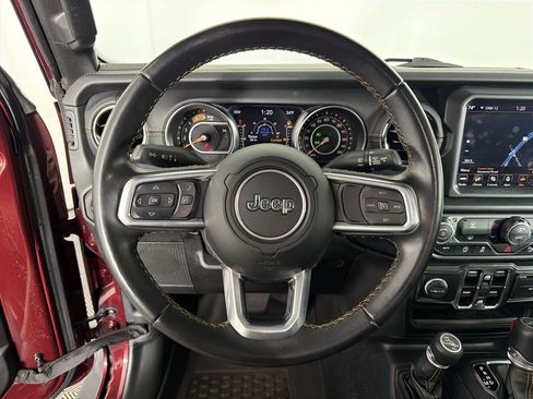 Used 2021 Jeep Gladiator Overland image 22