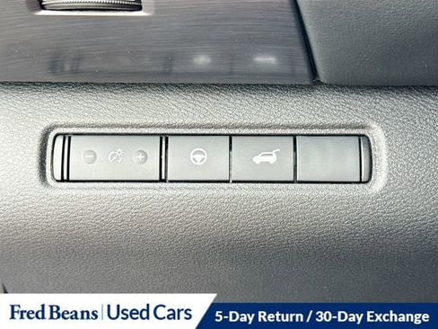 Used 2024 Nissan Pathfinder SL AWD/4WD image 11