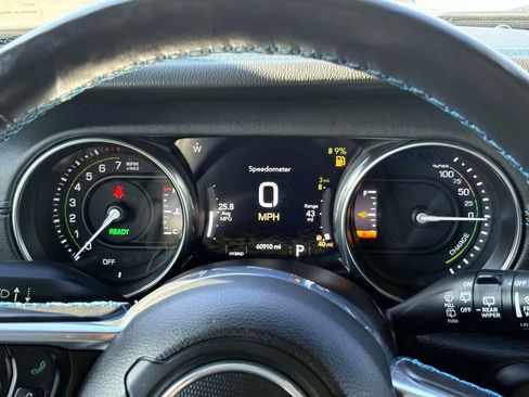 Used 2022 Jeep Wrangler Unlimited Rubicon 4xe image 25