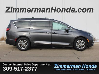 Used 2023 Chrysler Pacifica Limited