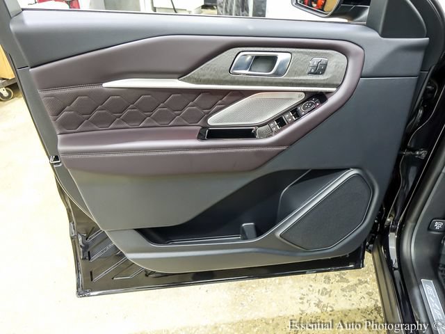 Used 2026 Ford Explorer Platinum w/ LUX Leather Package AWD/4WD image 23