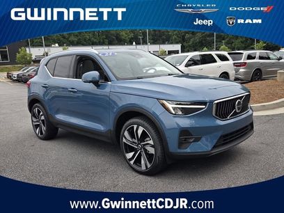 Used 2024 Volvo XC40 B5 Plus w/ Climate Package