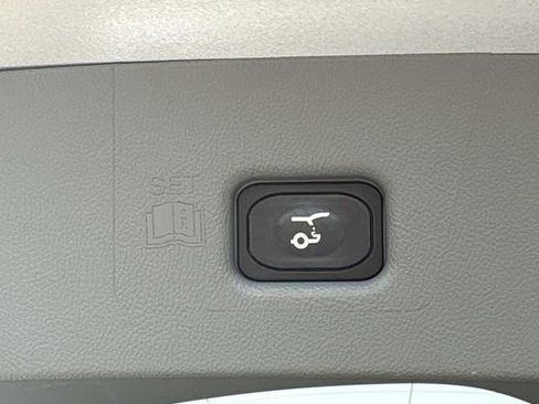 Certified 2023 Lincoln Nautilus Reserve FWD image 13