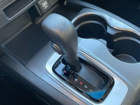 Used 2017 Honda Pilot LX image 43