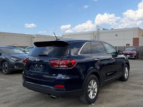 Used 2020 Kia Sorento LX AWD/4WD image 3