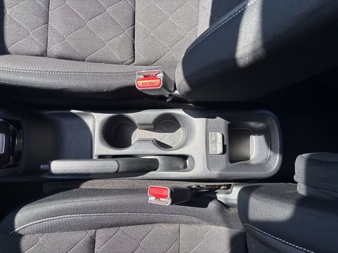 Used 2020 Nissan Kicks S FWD image 27