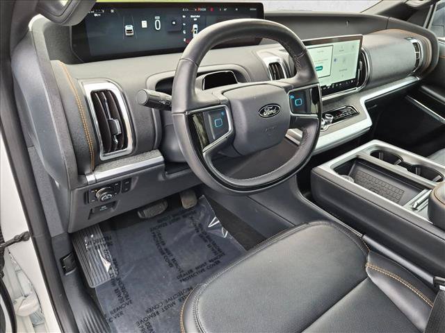Used 2025 Ford Expedition Tremor AWD/4WD image 10