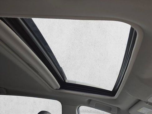 Used 2014 Toyota RAV4 Limited FWD image 25