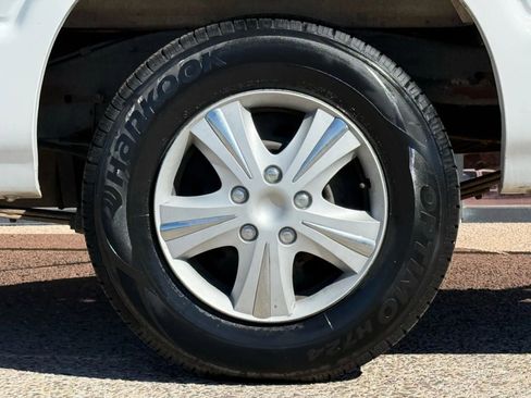 Used 2002 Chevrolet S10 Pickup 2WD Regular Cab image 28