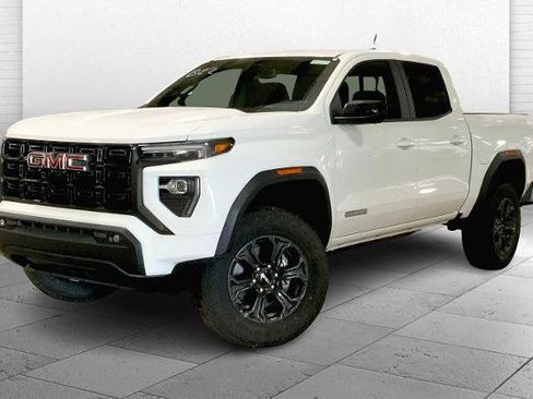 New 2025 GMC Canyon Elevation w/ Convenience Package image 9