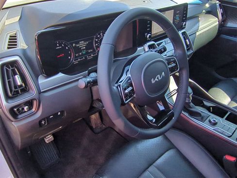 Used 2023 Kia Sorento S w/ Panoramic Sunroof Package image 15