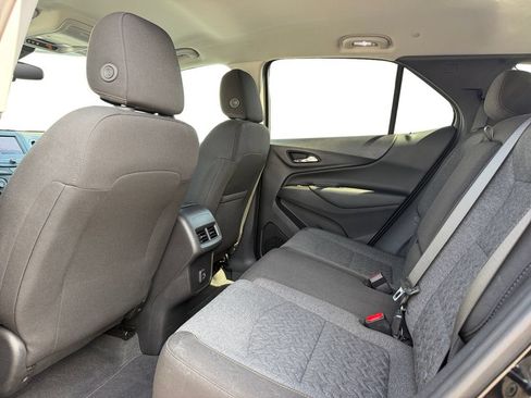 Used 2023 Chevrolet Equinox LT AWD/4WD image 13