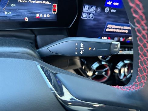 Used 2024 Chevrolet Blazer EV RS image 21