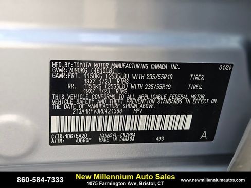 Used 2024 Toyota RAV4 XLE Premium w/ Weather Package image 31
