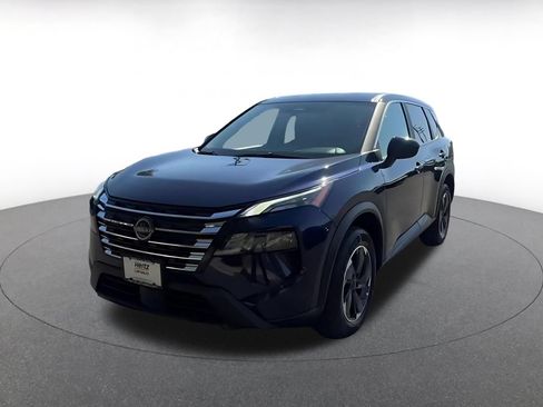 Used 2025 Nissan Rogue SV FWD image 7