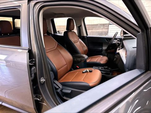 Used 2024 Ford Maverick Lariat FWD image 10