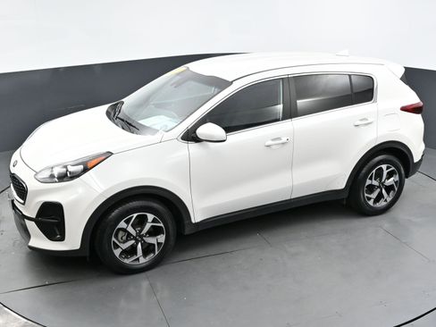Used 2021 Kia Sportage LX image 33