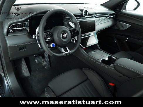 New 2025 Maserati Grecale GT AWD/4WD image 16