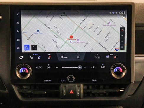 Used 2024 Lexus GX 550 AWD/4WD image 15
